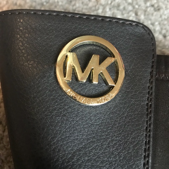 🌟HP 9/23🌟 🆕 listing! Toddler girl’s MK boots - Picture 4 of 8